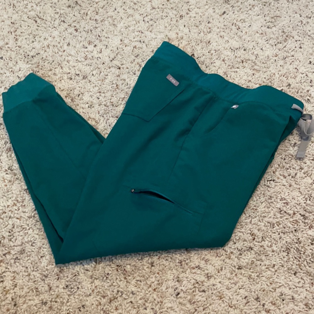 Limited edition FIGS hunter green MP jogger